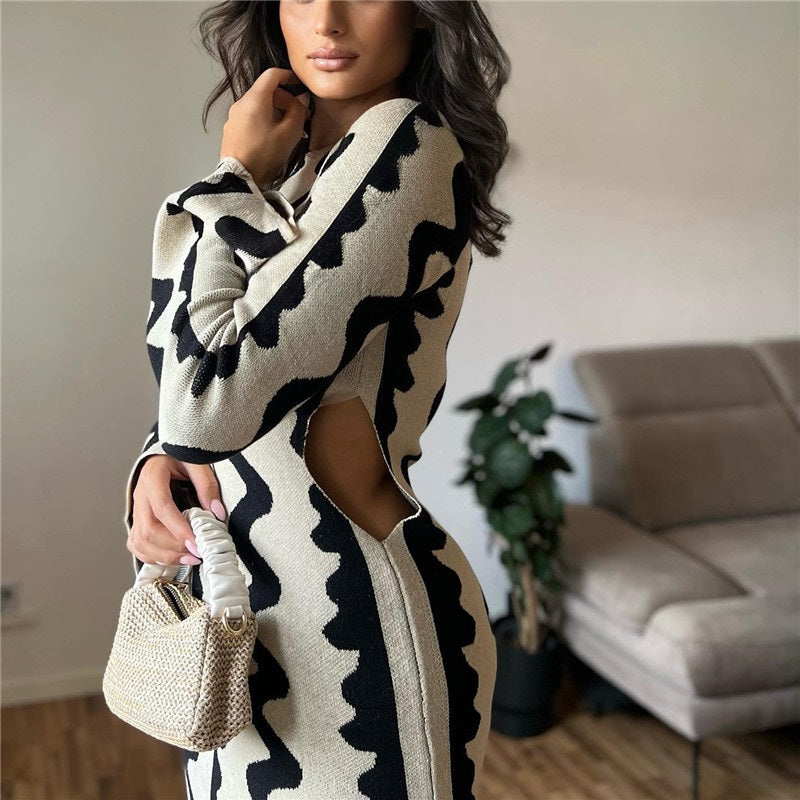 Aventury – Figurbetontes Strickkleid