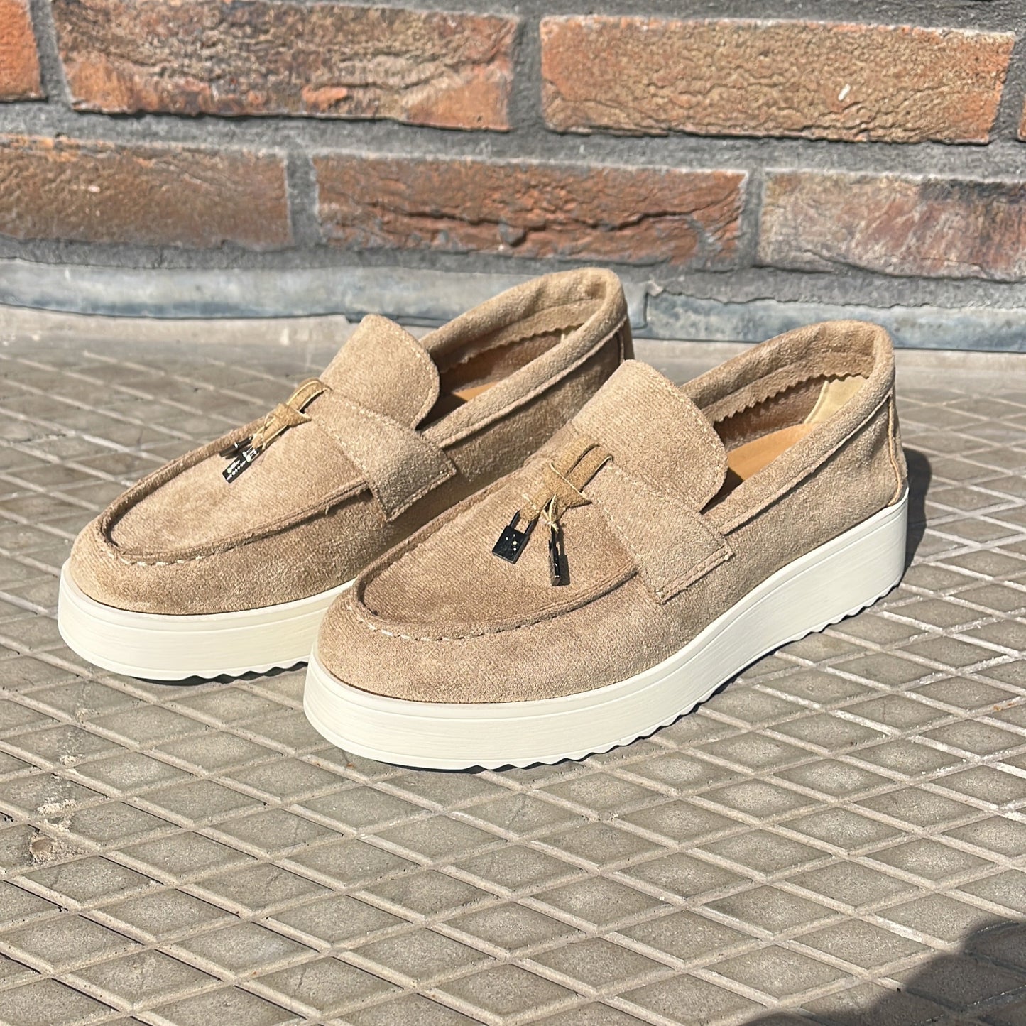 Avoir Avoir Loafers Moccasines