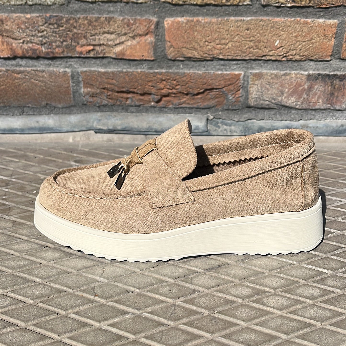 Avoir Avoir Loafers Moccasines