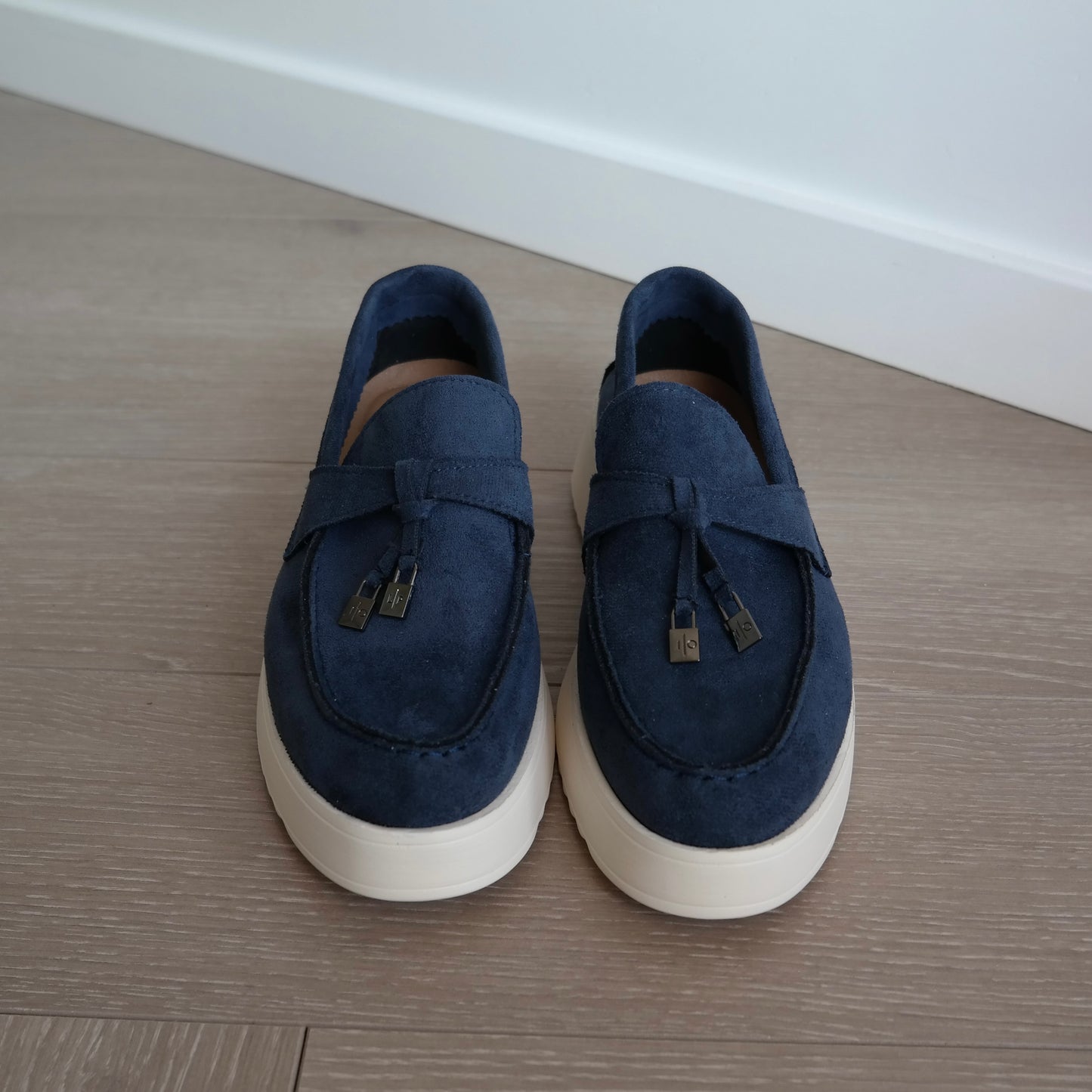 Avoir Avoir Loafers Moccasines