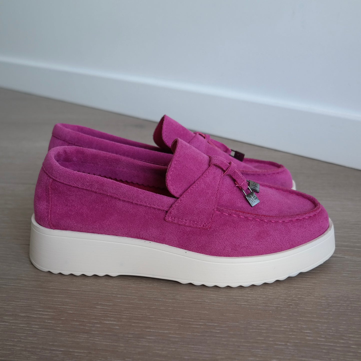 Avoir Avoir Loafers Moccasines